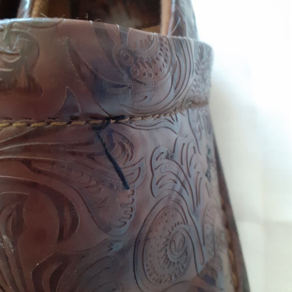 Used Clogs - Picture 2 of 3